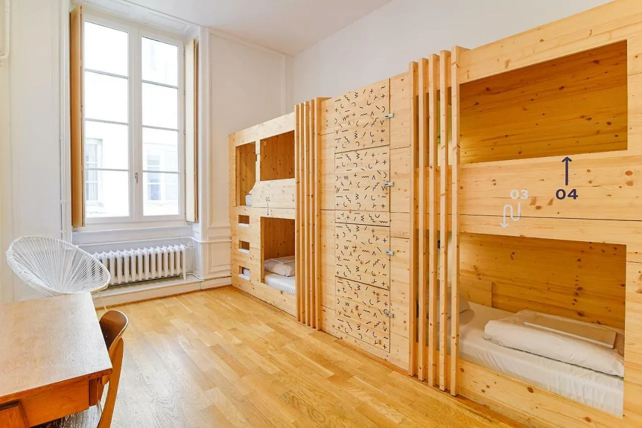 Slo Hostel Lyon Les Pentes (Adults Only)