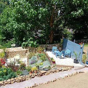 https://chambre-dhote-familiale-de-la-maison-bleue.inbrittany.com