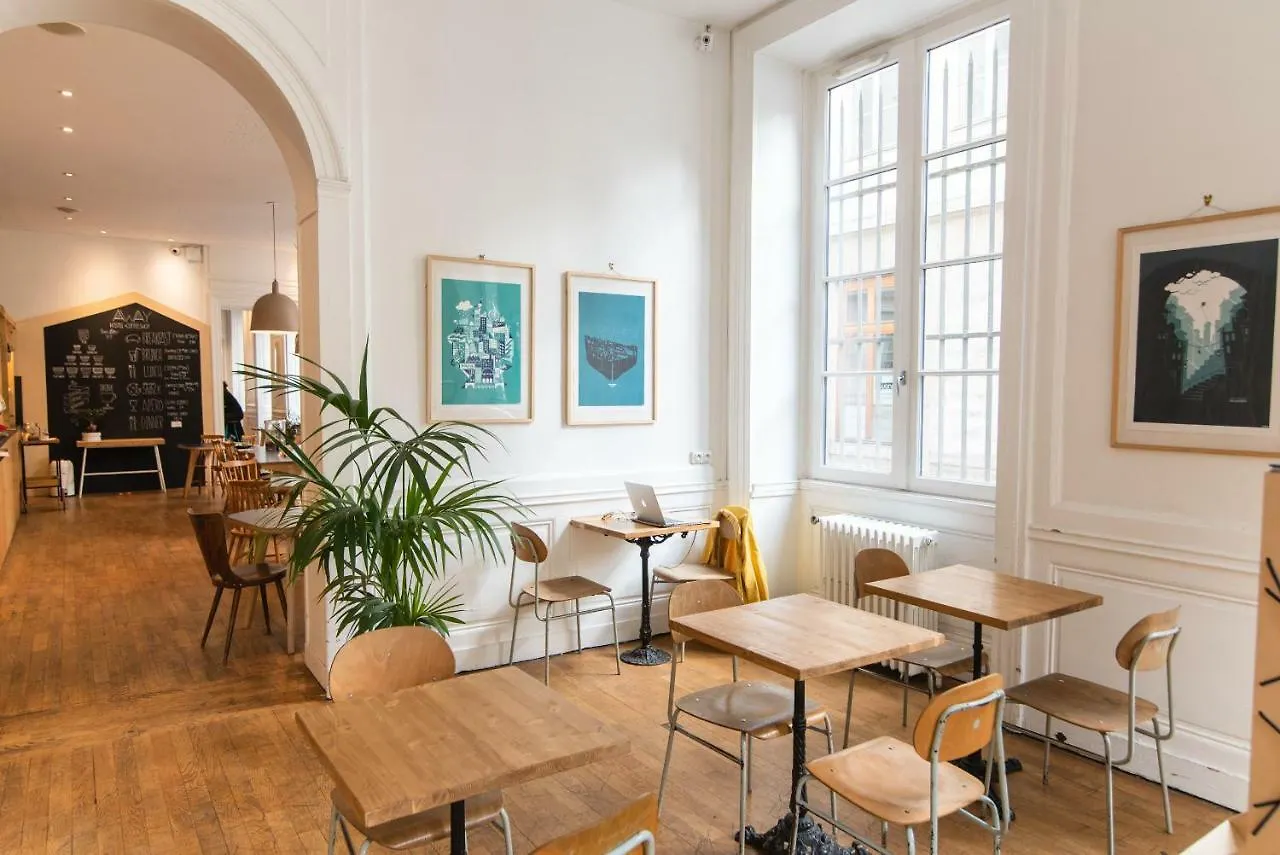Slo Hostel Lyon Les Pentes (Adults Only)