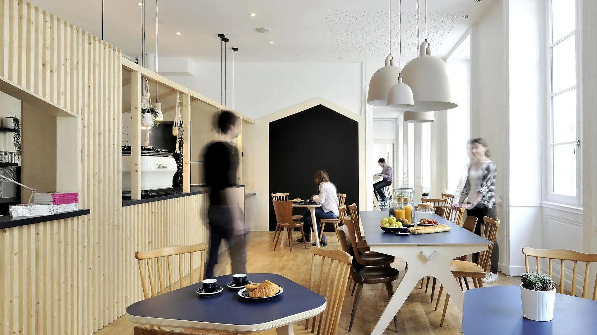Slo Hostel Lyon Les Pentes (Adults Only)