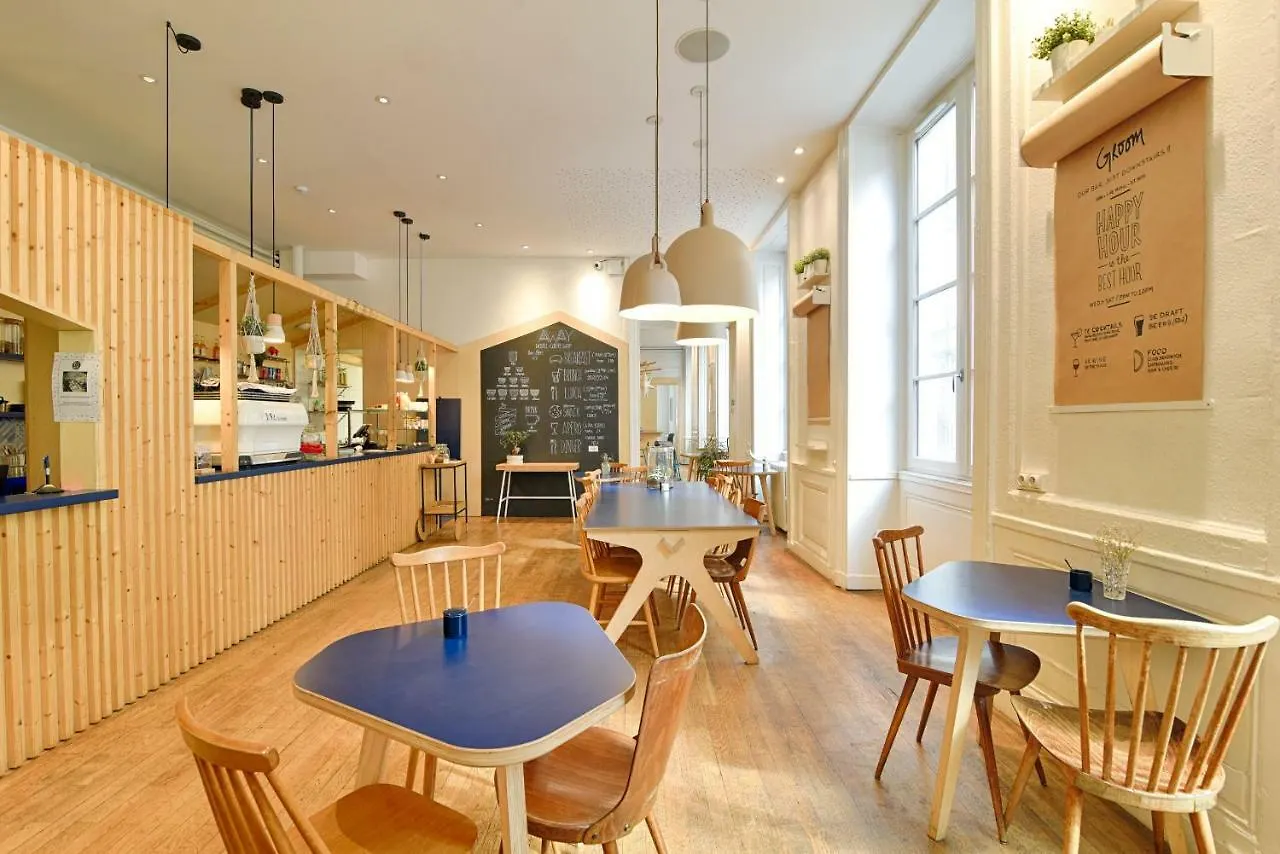 Slo Hostel Lyon Les Pentes (Adults Only)