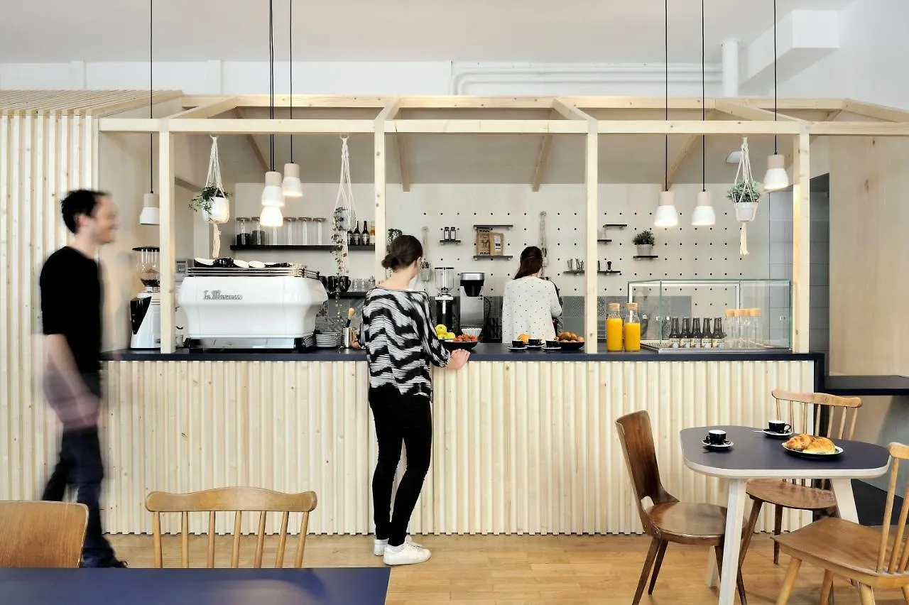Slo Hostel Lyon Les Pentes (Adults Only)